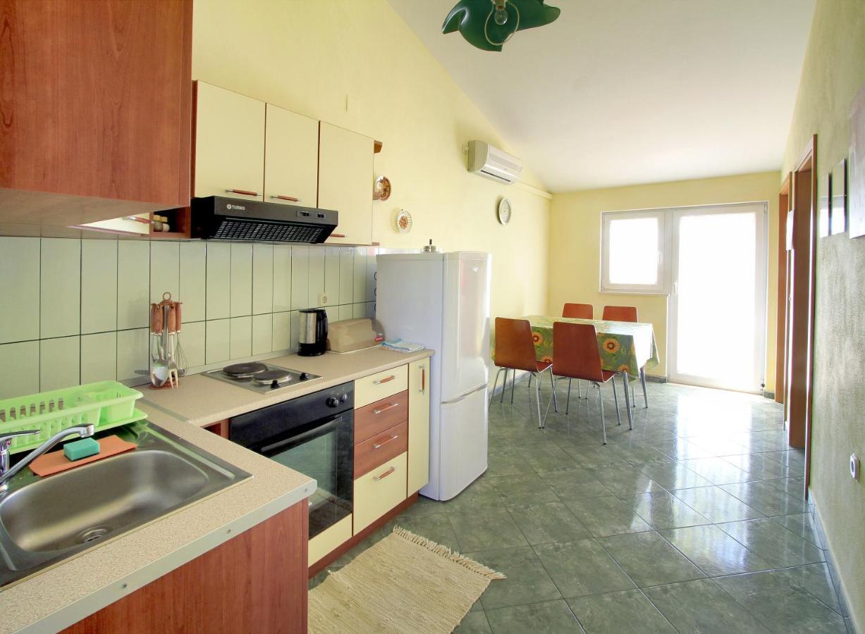 Apartments Duricic Loviste Exterior photo
